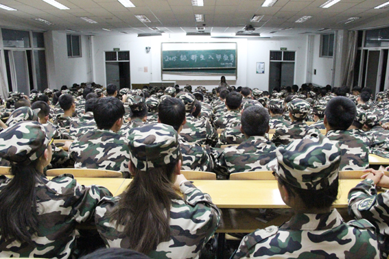 各系入学教育3.JPG