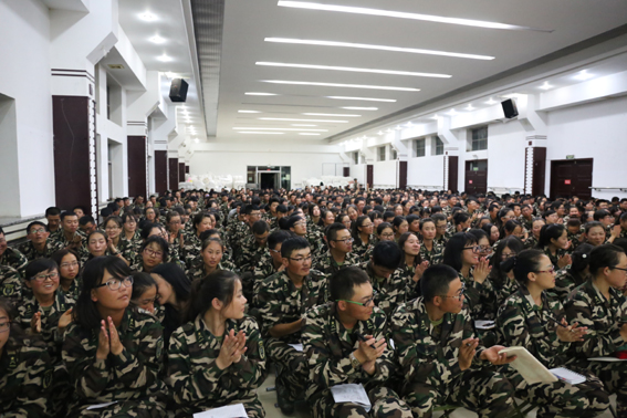 入学教育讲座2.JPG