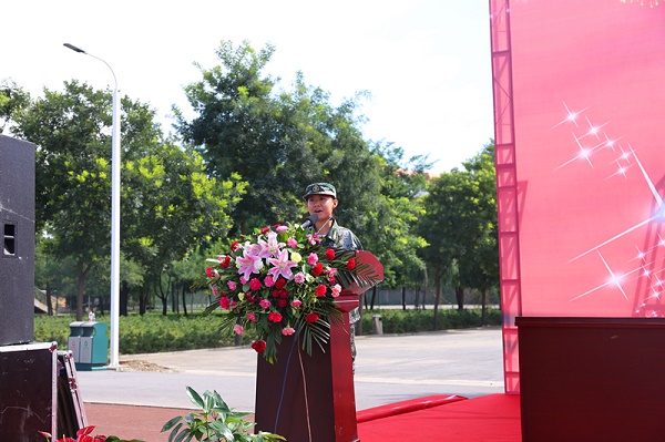 教师代表尹瑛发言.jpg