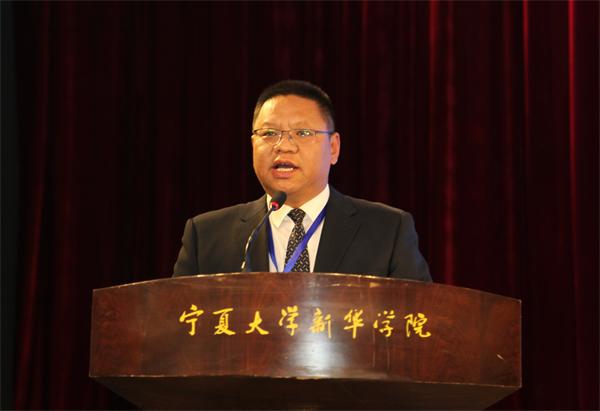 李静.JPG