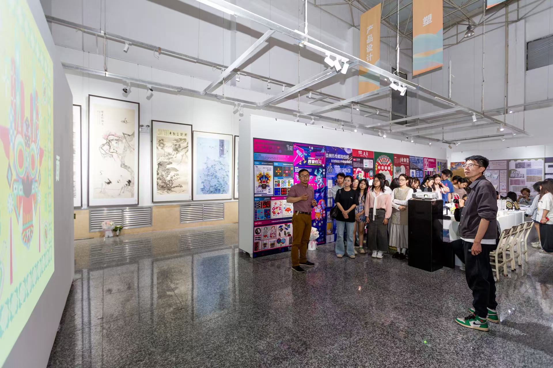 图片4.jpg 图片4.jpg