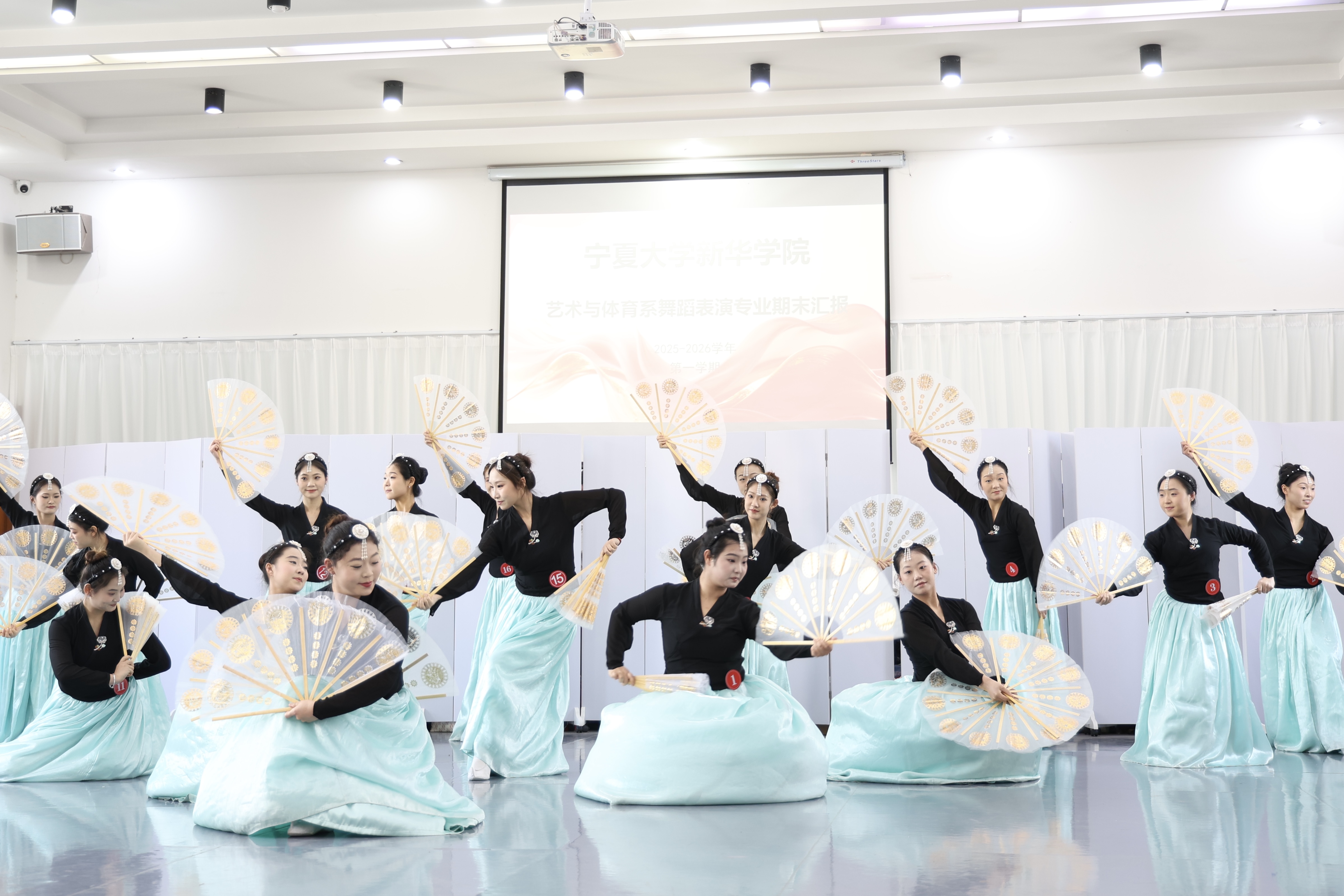 图四.jpg 图四.jpg