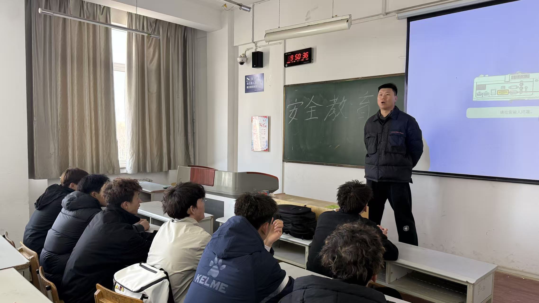 图二 (2).jpg 图二 (2).jpg