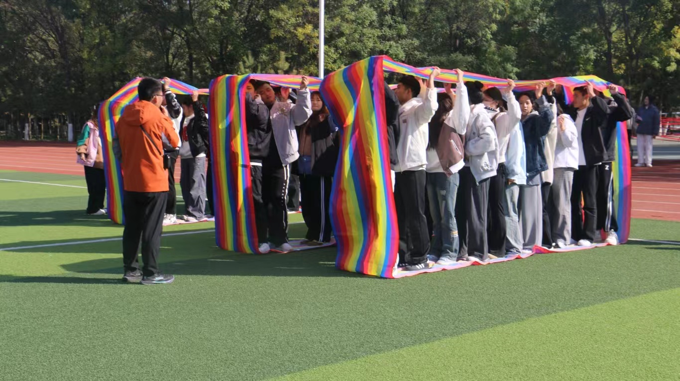 活动2.jpg 活动2.jpg