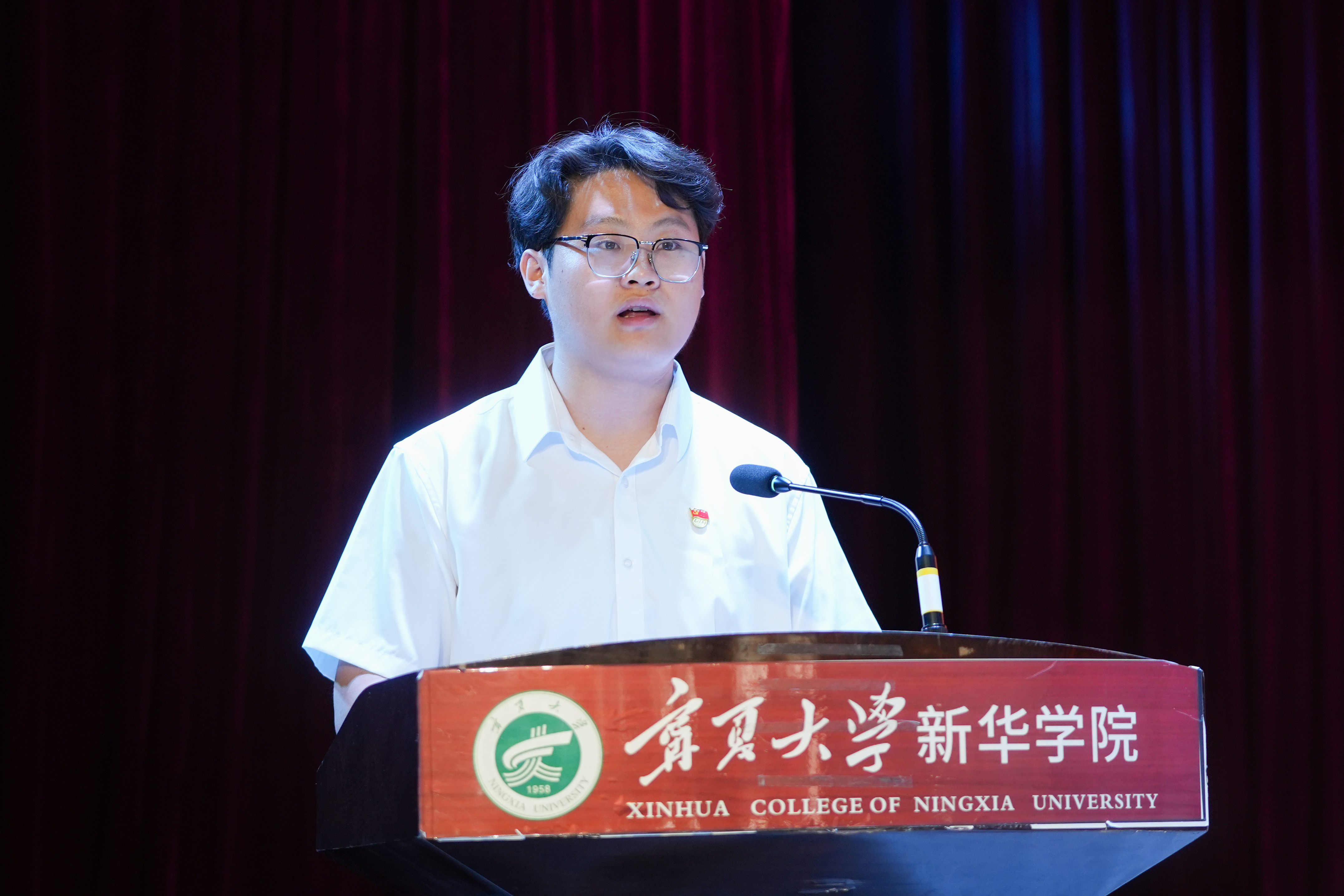 马磊.jpg 马磊.jpg