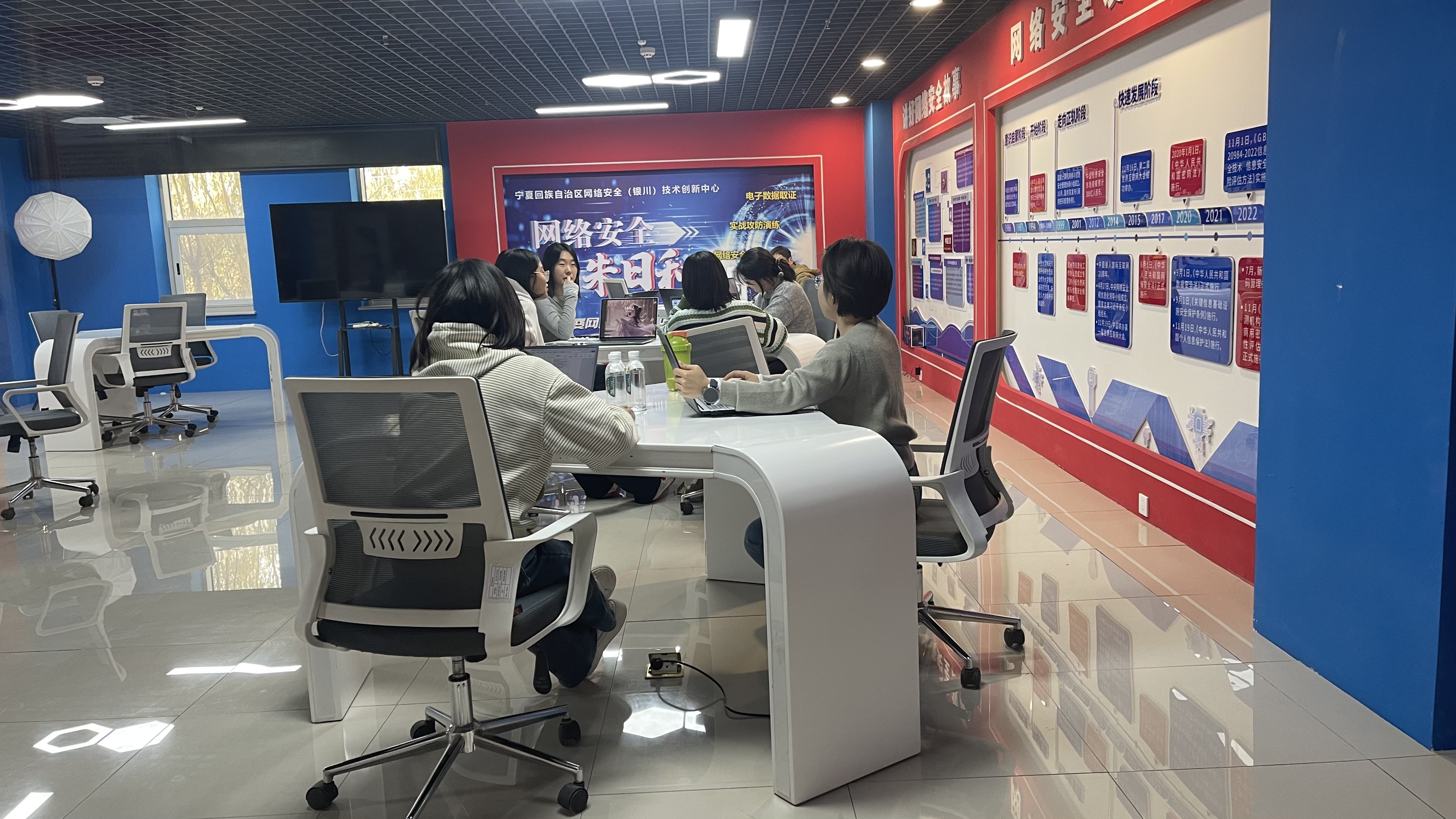 参访3.jpg 参访3.jpg