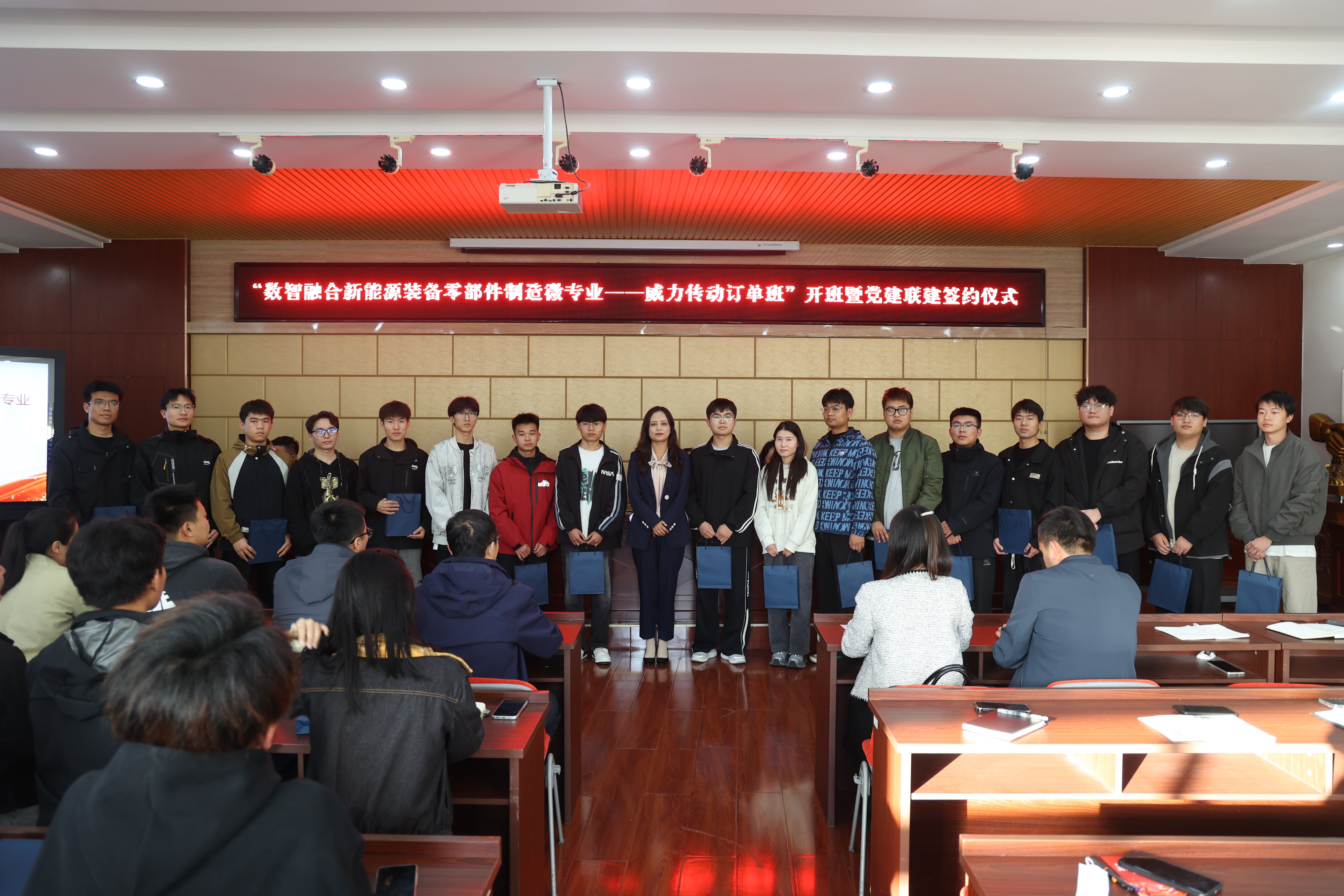 图片8.JPG