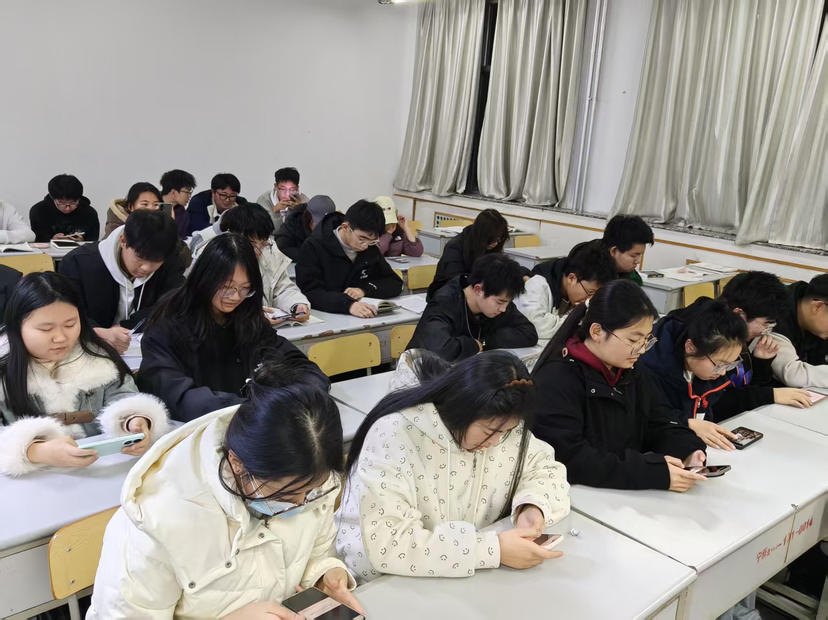 微信图片_20251205194412_8_719.jpg 微信图片_20251205194412_8_719.jpg