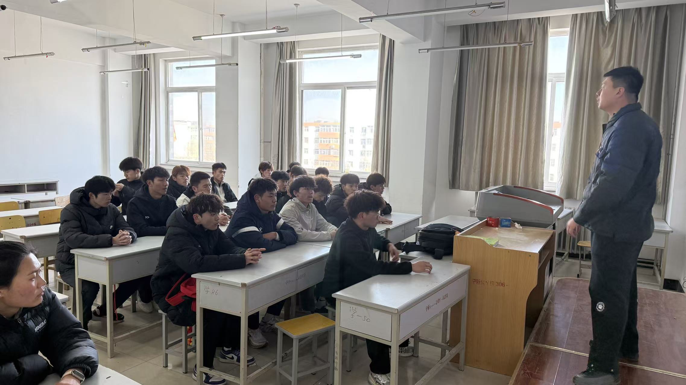 图二 (1).jpg 图二 (1).jpg