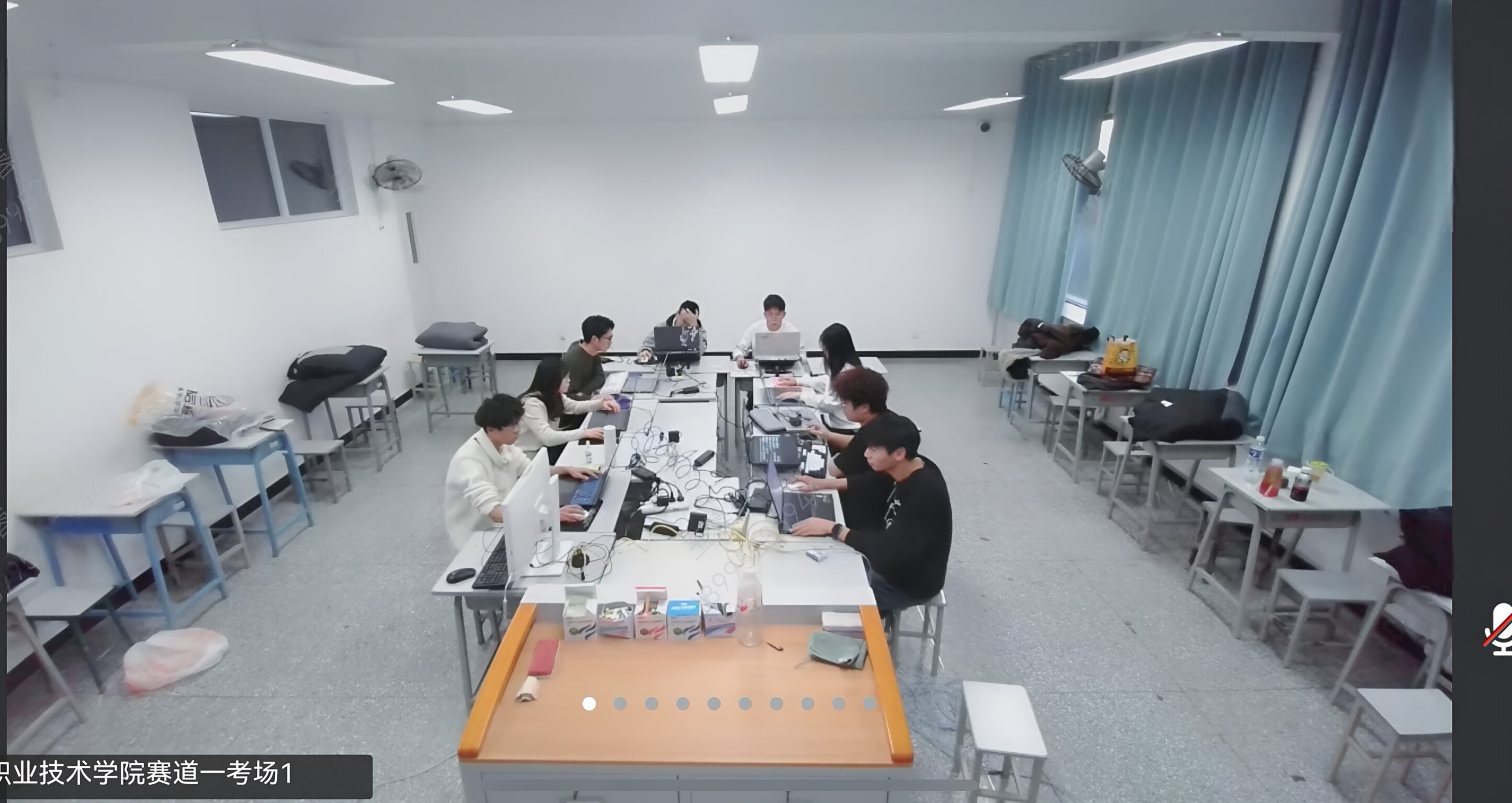 图片3.jpg 图片3.jpg